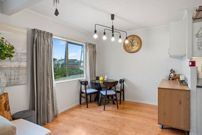 Photo of property in 46a Cambrian Street, Churton Park, Wellington, 6037