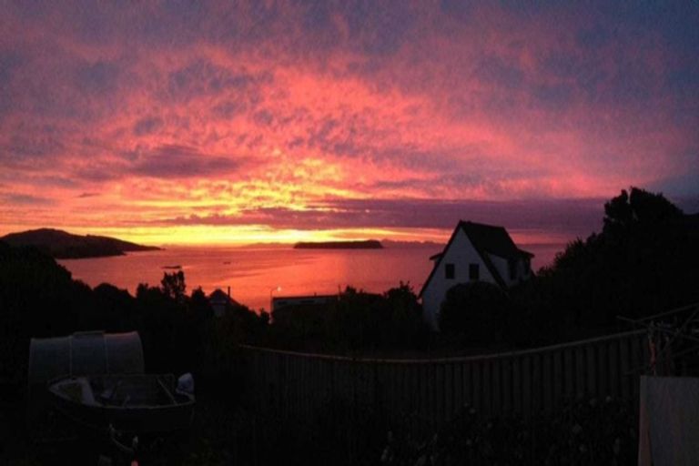 Photo of property in 128 Motuhara Road, Plimmerton, Porirua, 5026