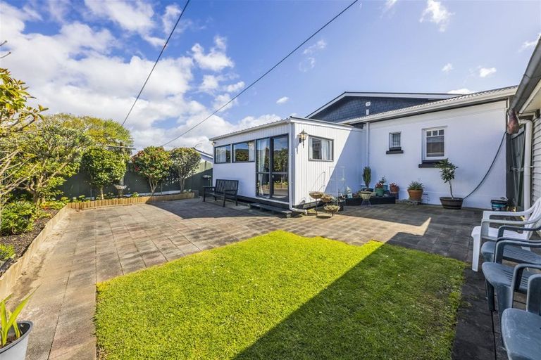 Photo of property in 19 Omagh Avenue, Papatoetoe, Auckland, 2025