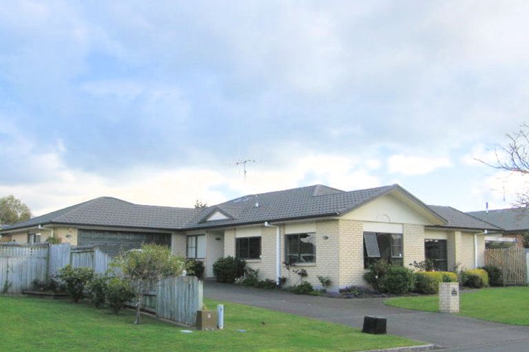 Photo of property in 11 Kopu Drive, Pyes Pa, Tauranga, 3112