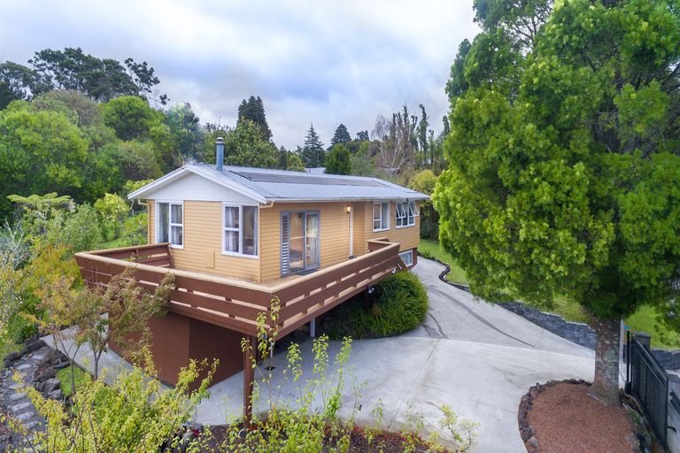 Photo of property in 15 Spargo Road, Massey, Auckland, 0614