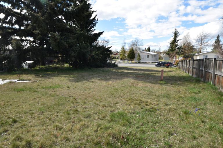 Photo of property in 32 Hopkins Road, Twizel, 7901