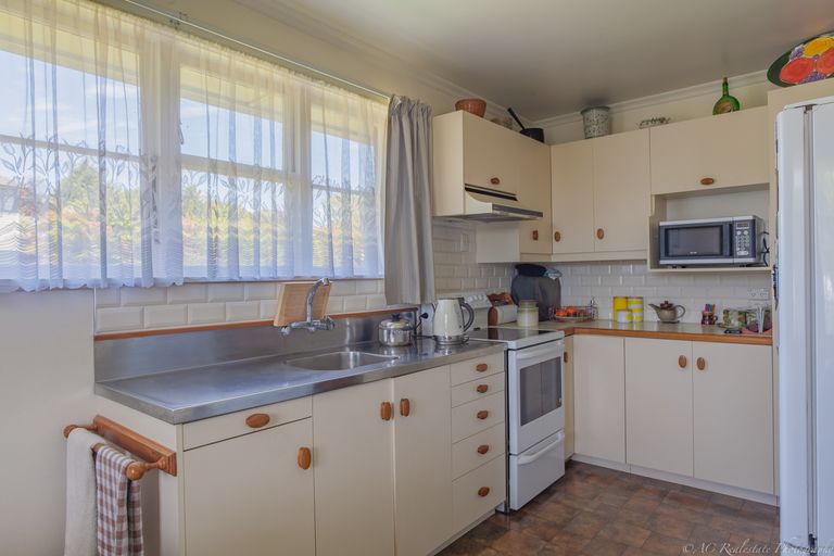 Photo of property in 38 Bouverie Street, Waimataitai, Timaru, 7910