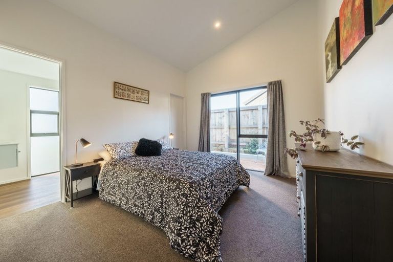 Photo of property in 9 Mcneil Crescent, Wanaka, 9305