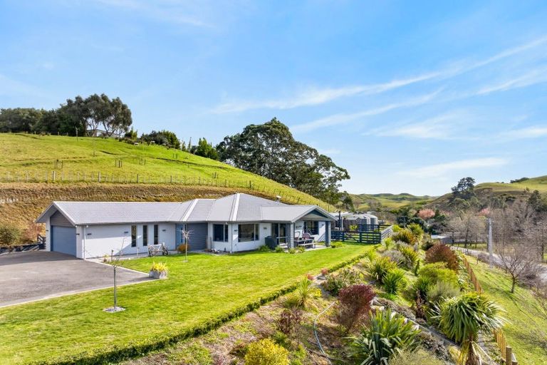 Photo of property in 655 Puketapu Road, Puketapu, Napier, 4183