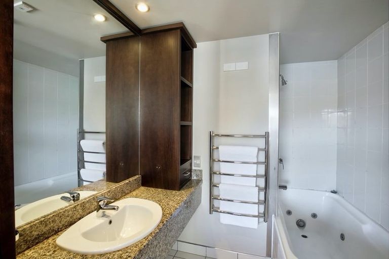 Photo of property in Breakfree Alpine Village, 25/643 Frankton Road, Queenstown, 9300