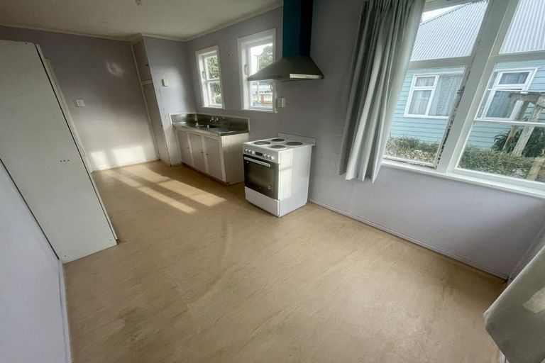 Photo of property in 21 Hunter Street, Taita, Lower Hutt, 5011