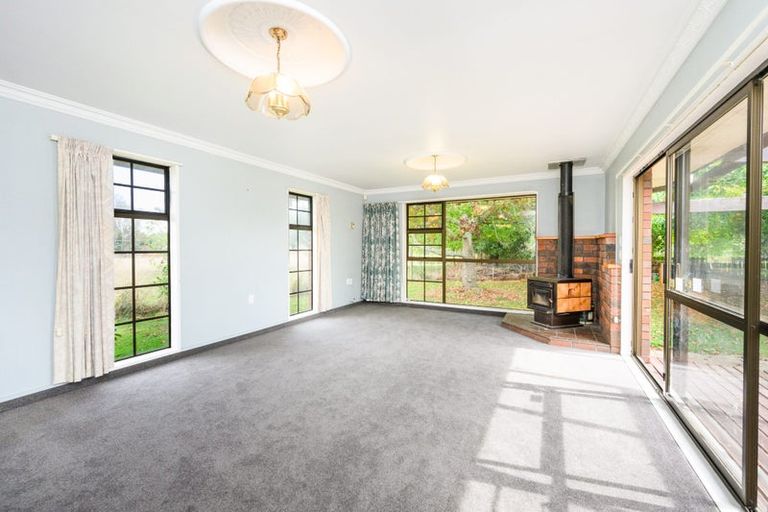 Photo of property in 83 Oroua Road, Kairanga, Palmerston North, 4475