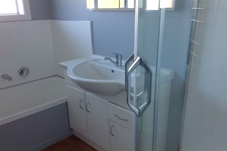 Photo of property in 36 Christie Street, Balclutha, 9230