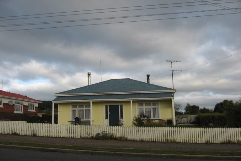 Photo of property in 26 Branksea Street, Kaitangata, 9210