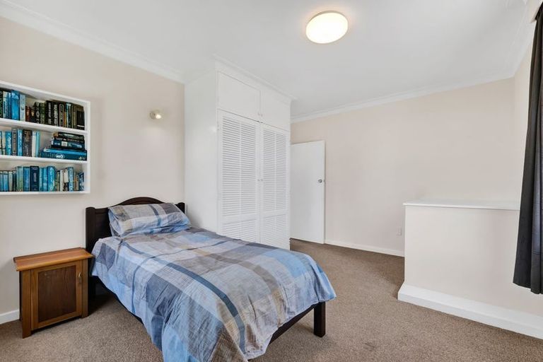 Photo of property in 75c Govett Avenue, Frankleigh Park, New Plymouth, 4310