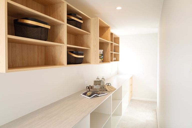 Photo of property in 40 James Line, Kelvin Grove, Palmerston North, 4414