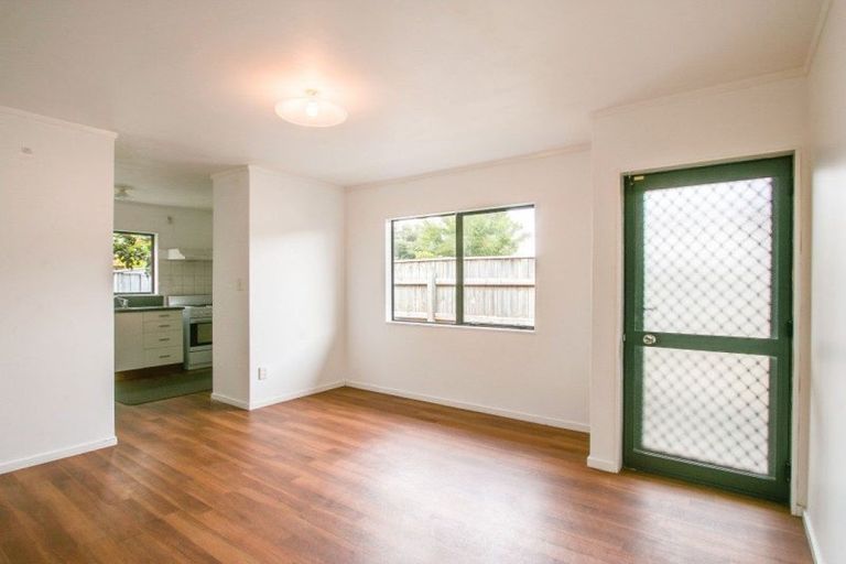 Photo of property in 33 Taradale Road, Marewa, Napier, 4110