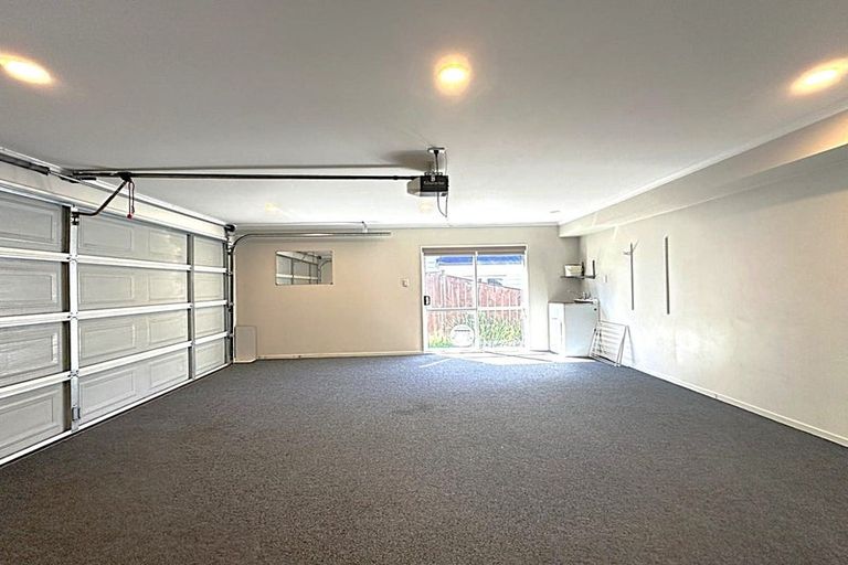 Photo of property in 9 Lucca Crescent, Flat Bush, Auckland, 2019