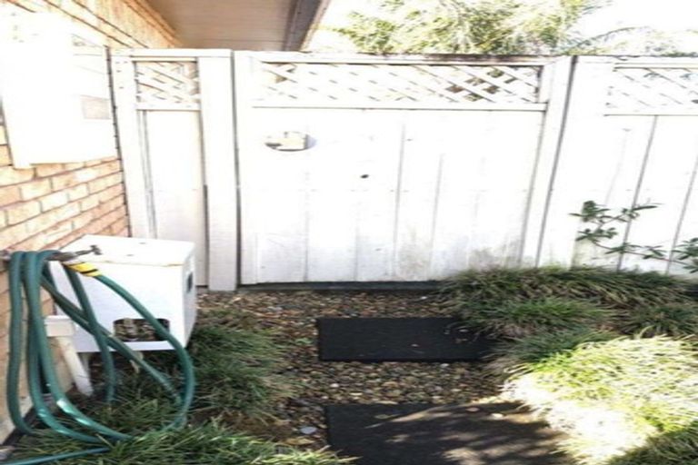 Photo of property in 14 Checkerberry Court, Henderson, Auckland, 0612