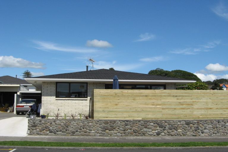 Photo of property in 68 Lemon Street, New Plymouth, 4310