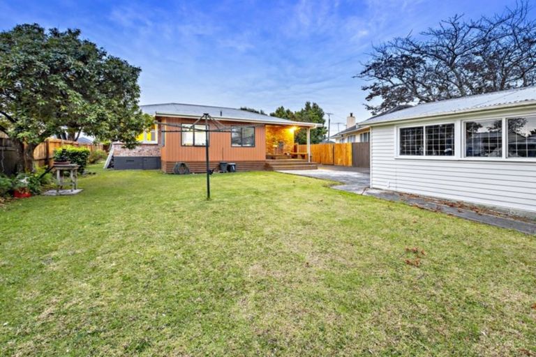 Photo of property in 142 Russell Road, Manurewa, Auckland, 2102