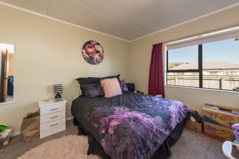 Photo of property in 27 Ranui Road, Stoke, Nelson, 7011