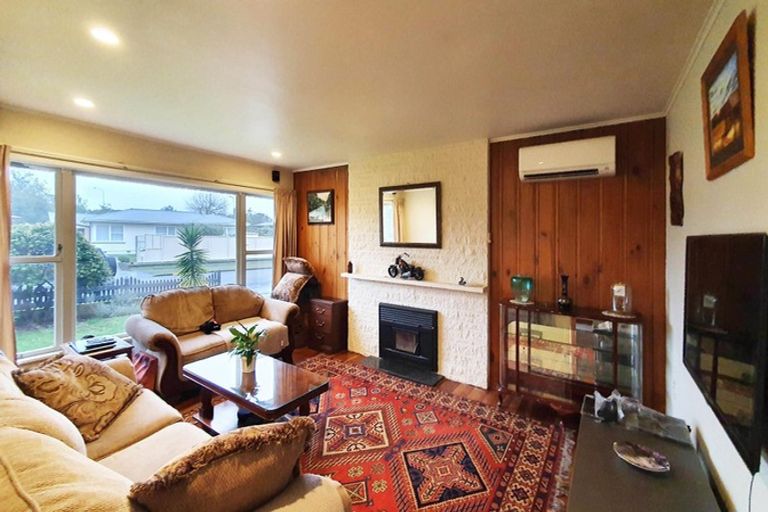 Photo of property in 9 Downing Avenue, Pirimai, Napier, 4112