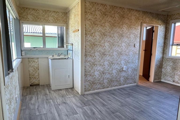 Photo of property in 21 Palmerston Street, Greymouth, 7805