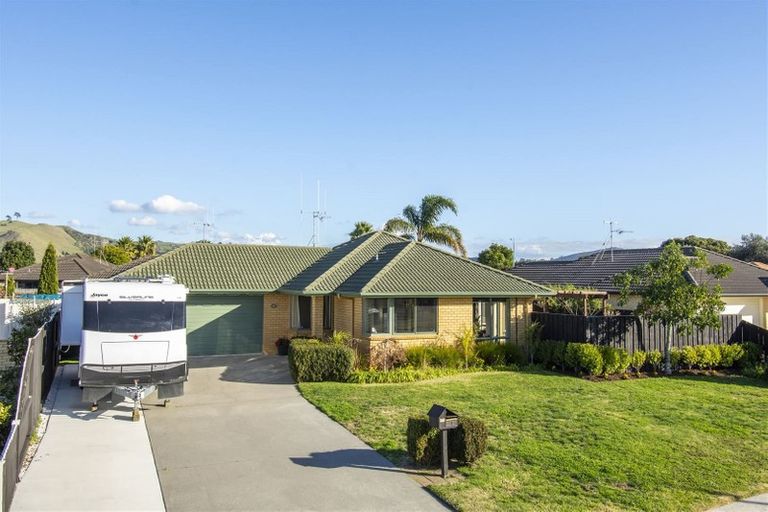 Photo of property in 10 Marshwood Place, Papamoa Beach, Papamoa, 3118