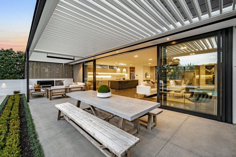 Photo of property in 106a Godden Crescent, Mission Bay, Auckland, 1071