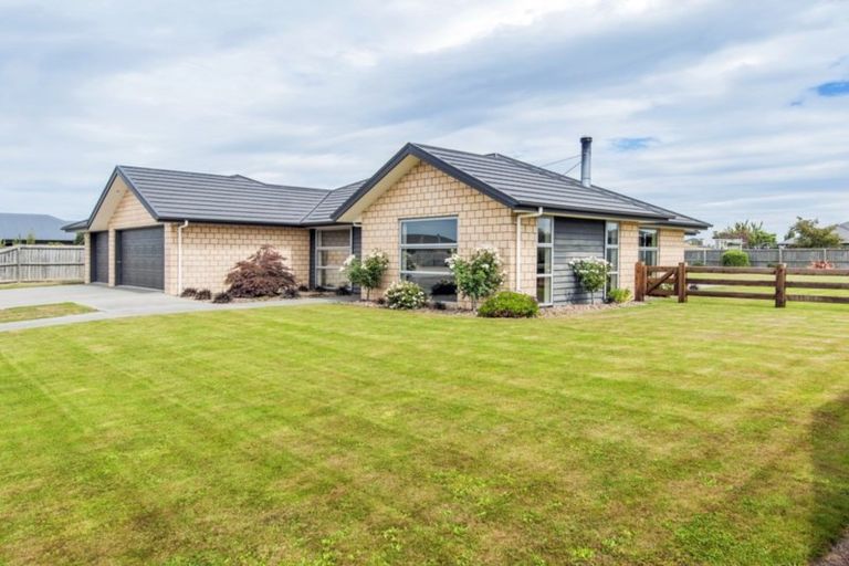 Photo of property in 31 Beaumont Drive, Rolleston, 7614