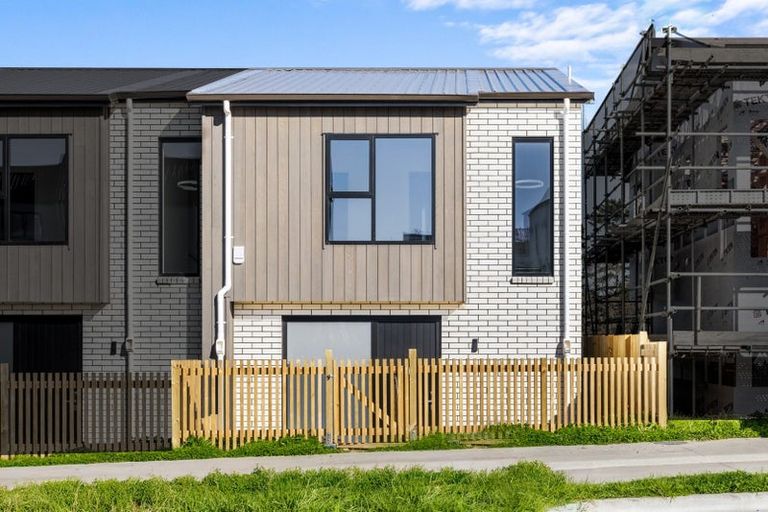 Photo of property in 164 Kerepi Street, Westgate, 0814