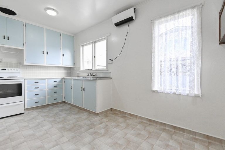 Photo of property in 1/403 Sylvan Road, Parkvale, Hastings, 4122