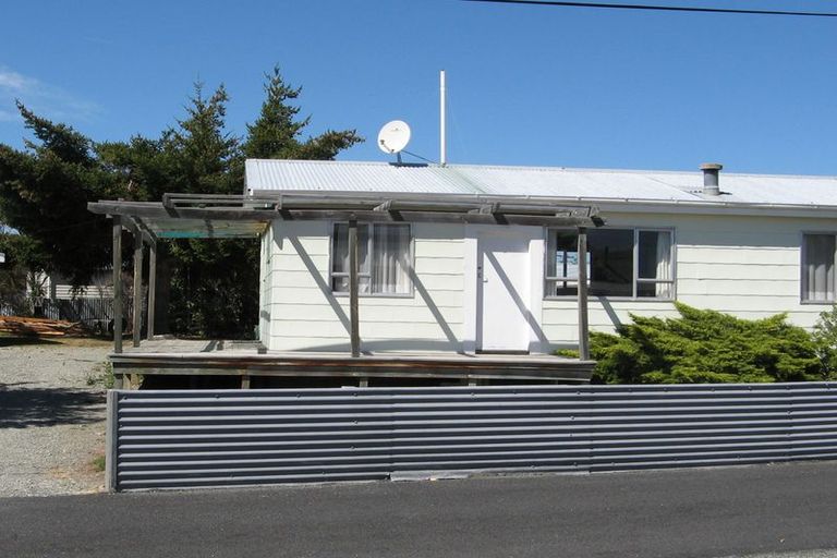 Photo of property in 2 Hopkins Road, Twizel, 7901
