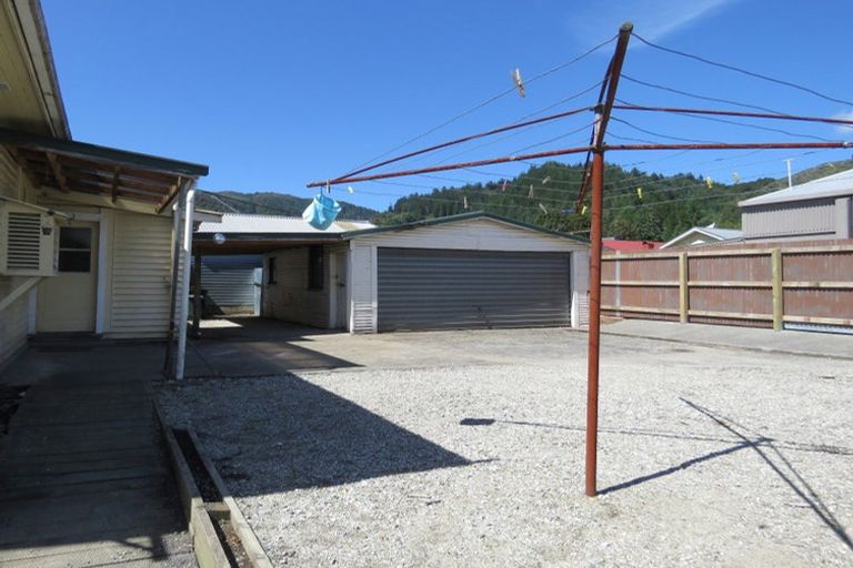 Photo of property in 49 Shiel Street, Reefton, 7830
