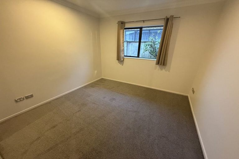 Photo of property in 30 Kestev Drive, Flat Bush, Auckland, 2016