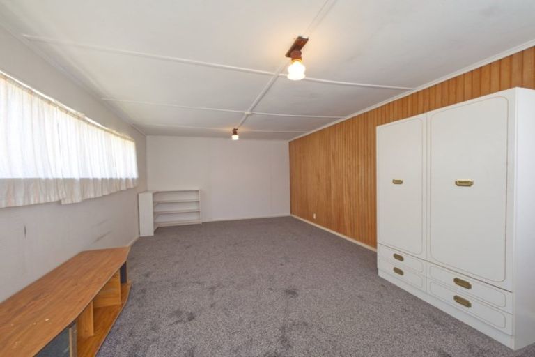 Photo of property in 20 Sullivan Avenue, Mangere Bridge, Auckland, 2022