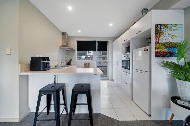Photo of property in 39 Lyndon Street, Riccarton, Christchurch, 8041
