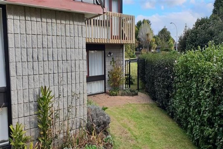 Photo of property in 10 Pamir Place, Welcome Bay, Tauranga, 3112