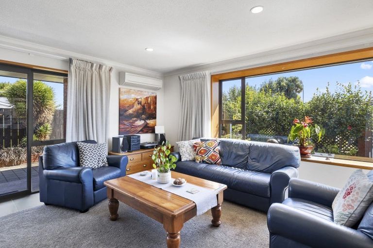 Photo of property in 114 Hagart-alexander Drive, Mosgiel, 9024