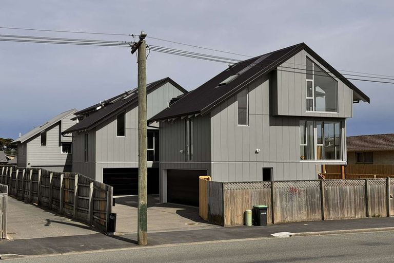 Photo of property in 5/246 Marine Parade, New Brighton, Christchurch, 8061