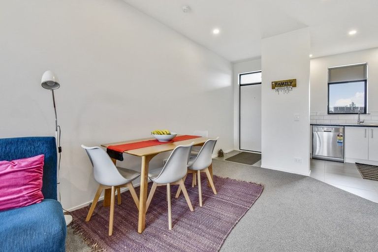 Photo of property in 21 Alliance Lane, Papakura, 2110