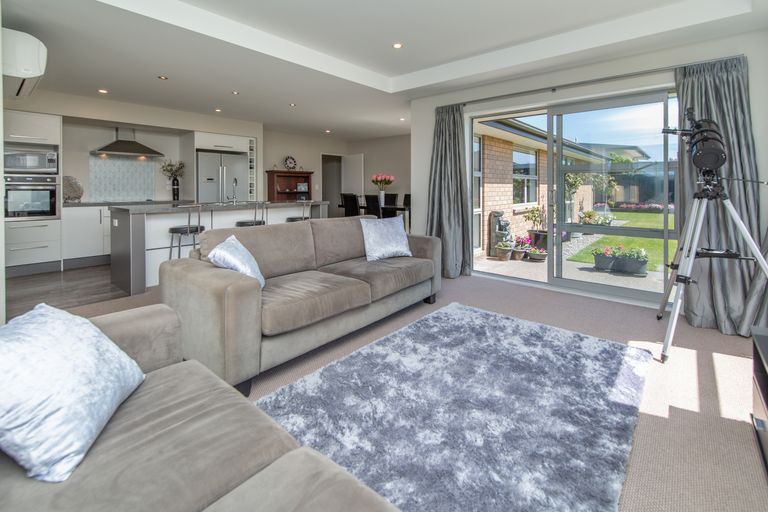 Photo of property in 76 Stanford Way, Rolleston, 7615