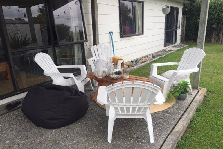 Photo of property in 1/12 Howard Road, Taradale, Napier, 4112