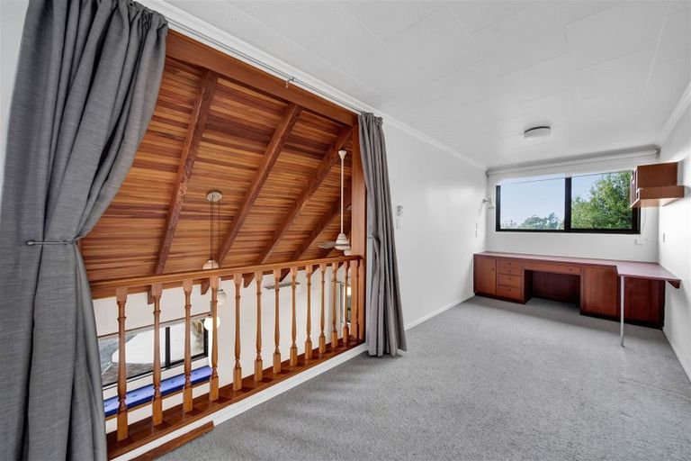 Photo of property in 5a La Salle Drive, Westown, New Plymouth, 4310