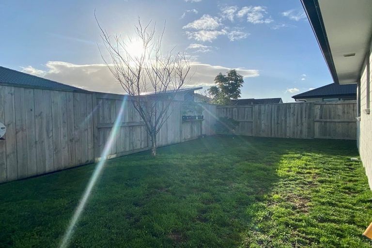 Photo of property in 8 Furlong Road, Papamoa, 3118