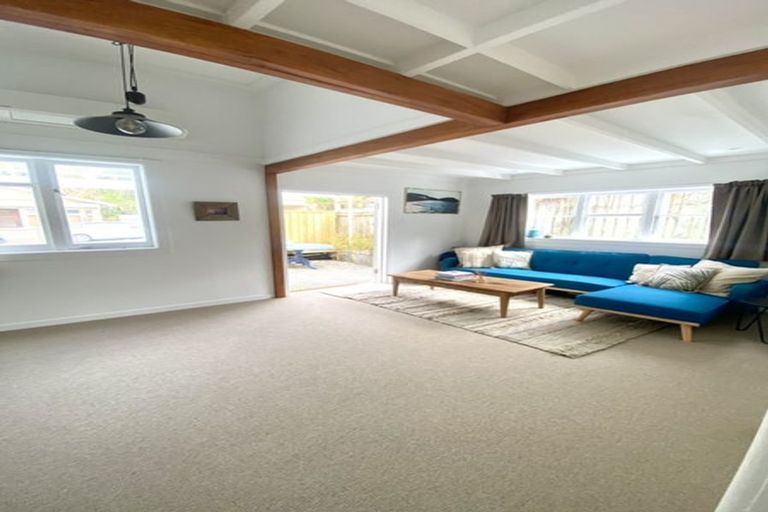 Photo of property in 33 Shakespeare Road, Bluff Hill, Napier, 4110