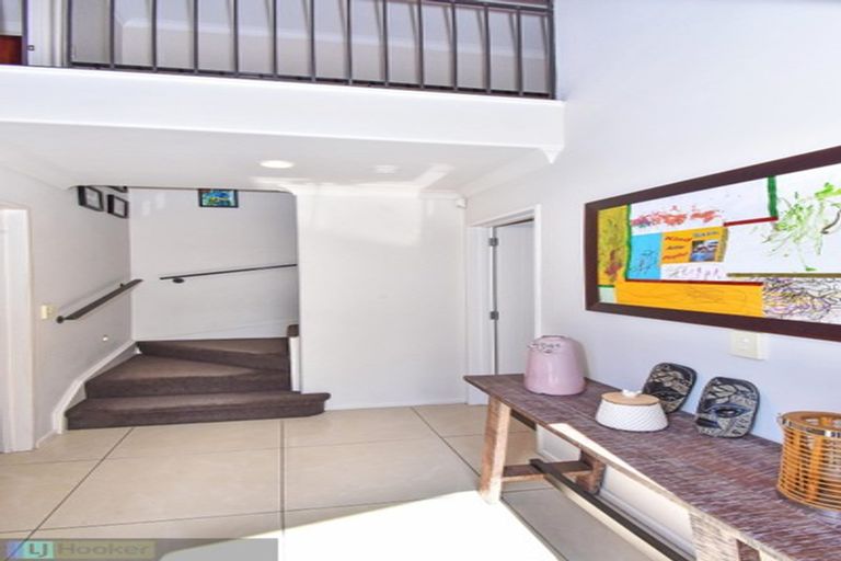 Photo of property in 318 Hill Road, The Gardens, Auckland, 2105