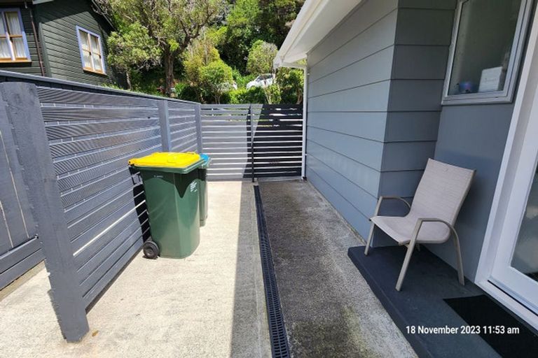 Photo of property in 1/80 Airlie Road, Plimmerton, Porirua, 5026