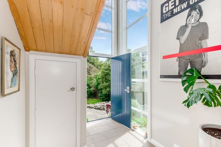 Photo of property in 160 Wellington Road, Paekakariki, 5034