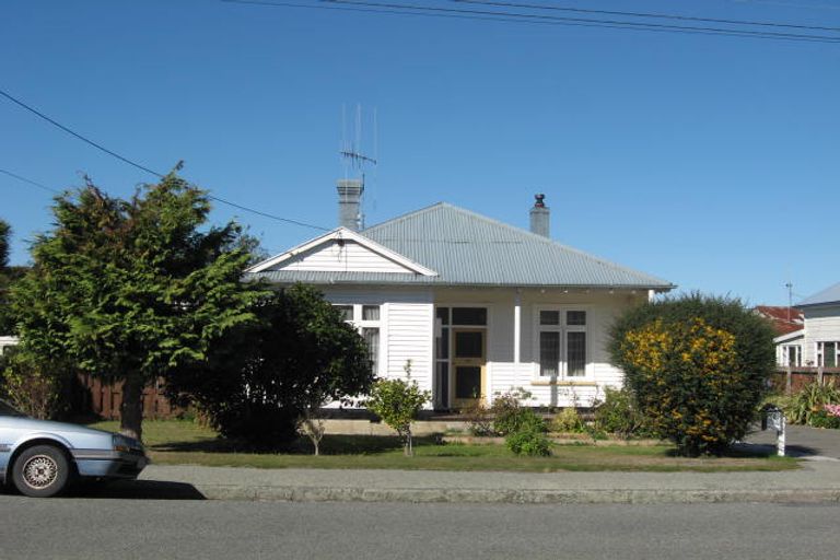 Photo of property in 15 Herbert Street, Waimate, 7924