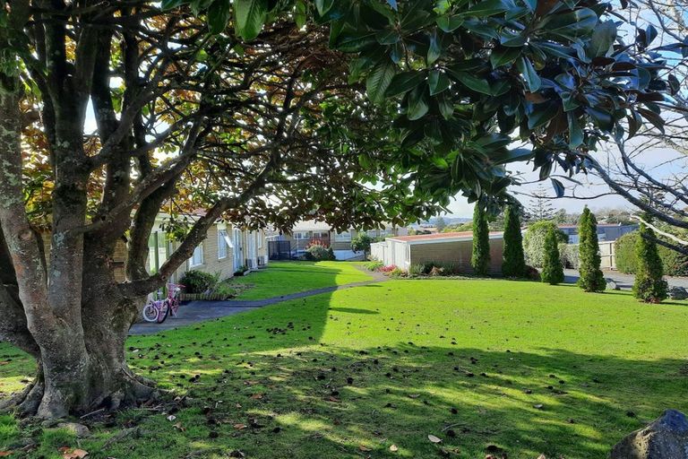 Photo of property in 2/14 Willerton Avenue, New Lynn, Auckland, 0600