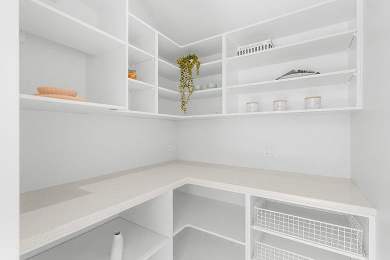 Photo of property in 5 Warhorse Gate, Halswell, Christchurch, 8025