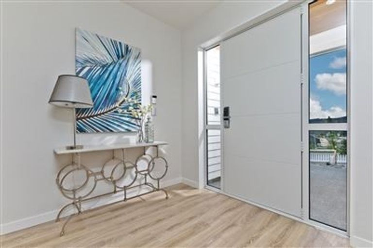 Photo of property in 51 Harvest Avenue, Orewa, 0931